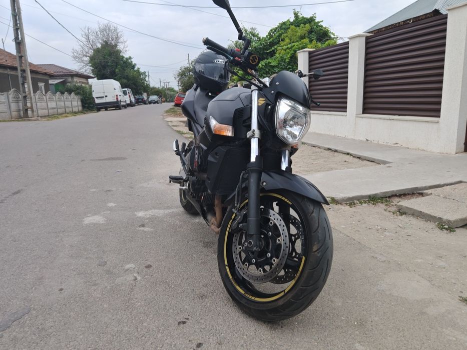Vând sau schimb Suzuki GSR 600 pe injecție