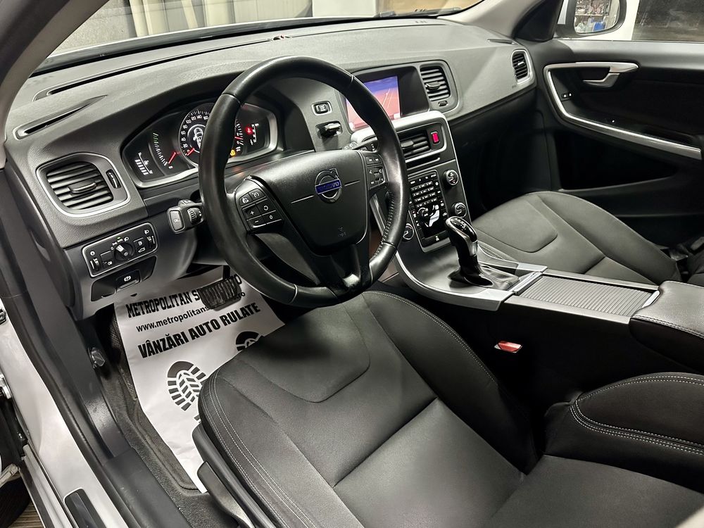 Volvo V60 2018 •2.0Diesel EURO6• Navigatie AUTOMAT