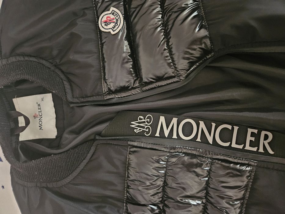 Geacă Moncler, ediție limitată
