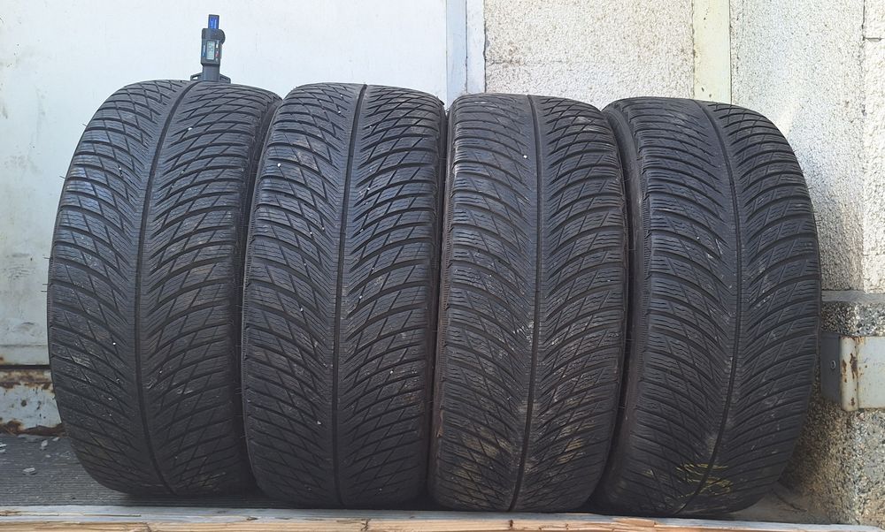 8mm! 235 35 19 Michelin pilot alpin 5