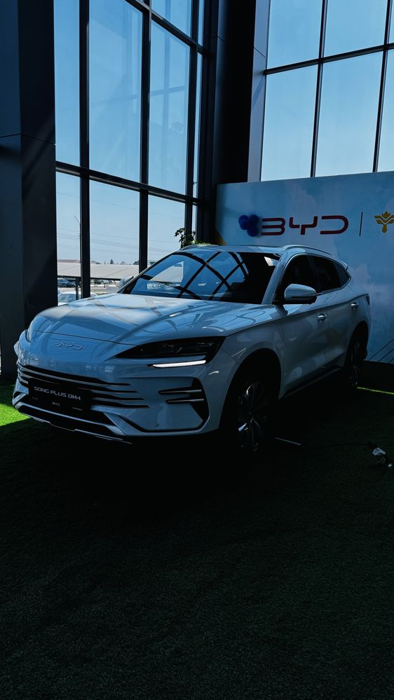 BYD Song Plus DM-i Champion 150 km Flagship от официального дилера