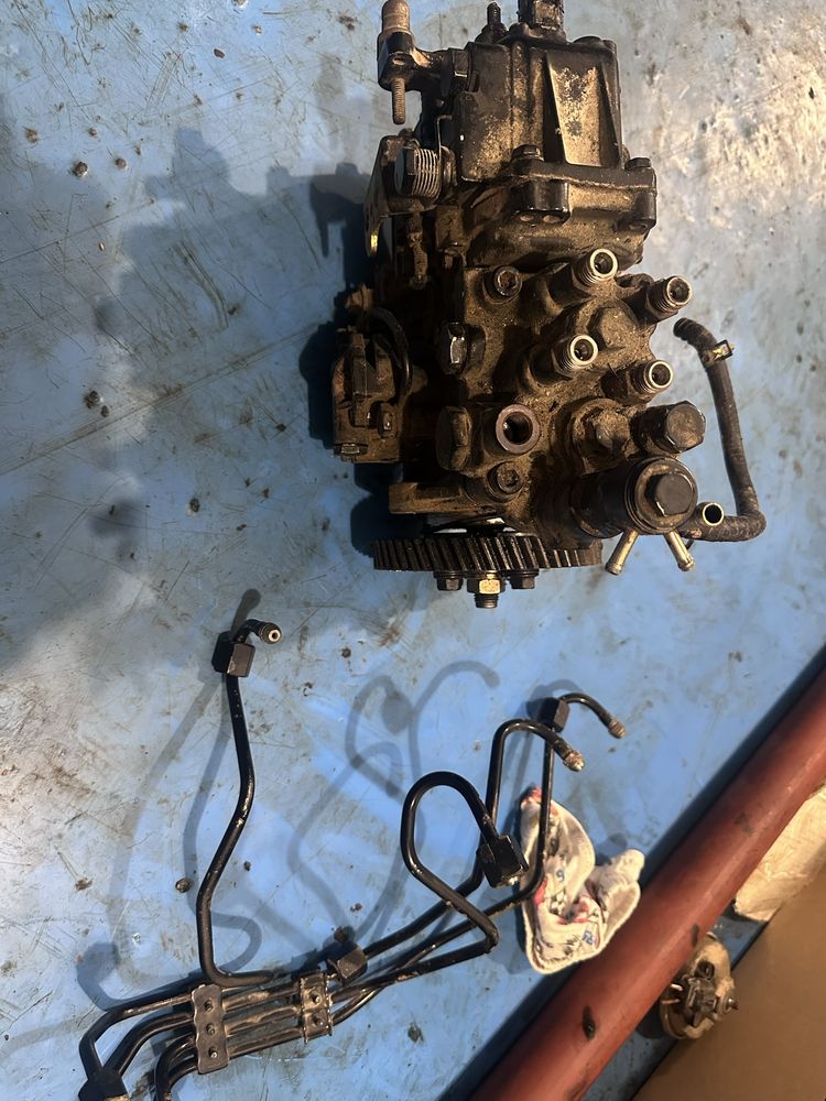 Pompa injectie si injectoare komatsu