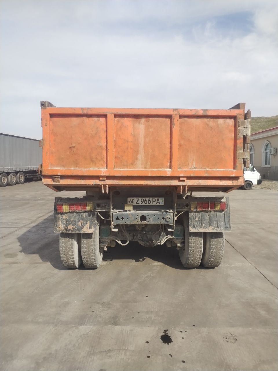 Kamaz samasval sotiladi