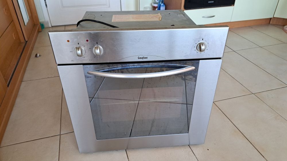 Фурна за вграждане Conegliano Сл.бряг