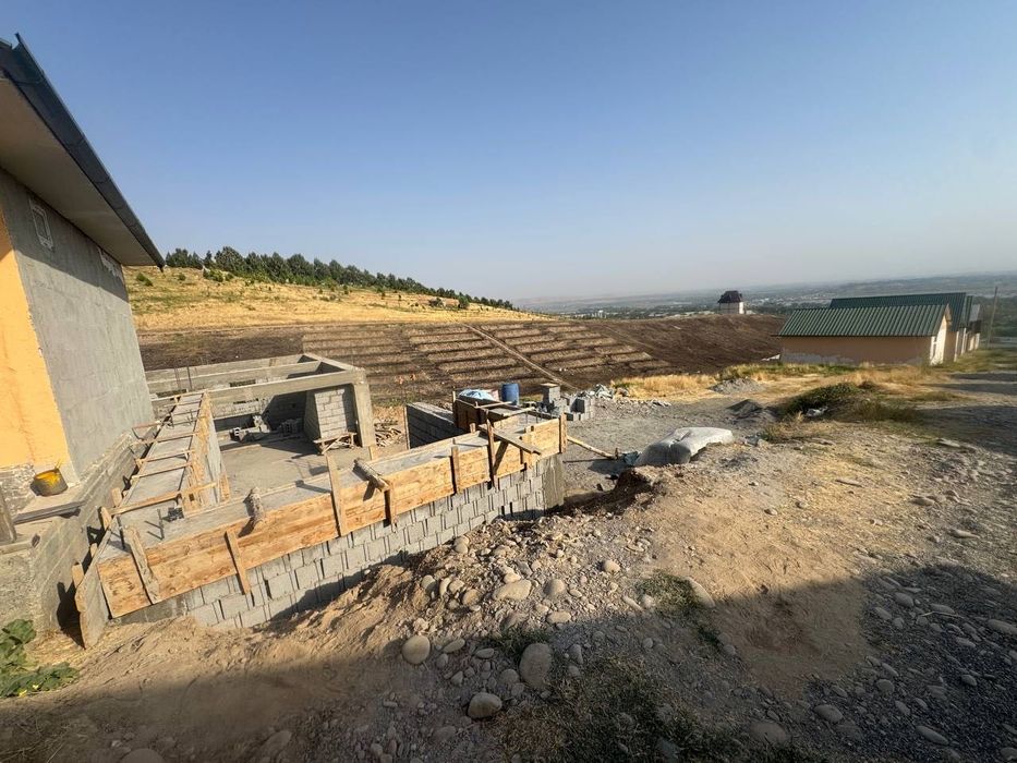 Dachaga Quruq yer sotiladi