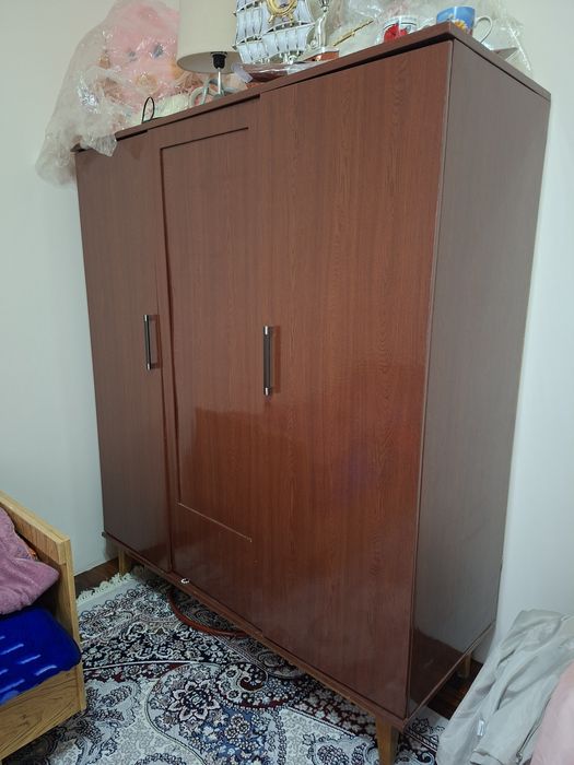 Шкаф для одежди.