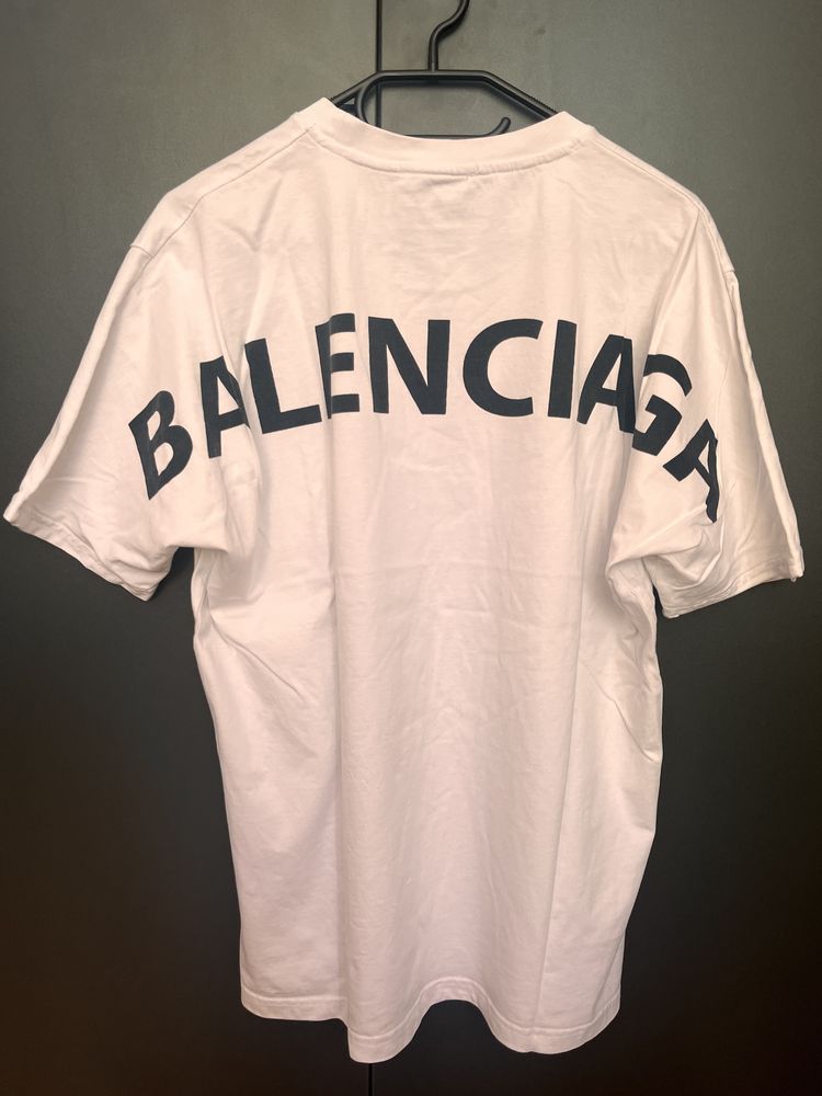 Тениска Balenciaga