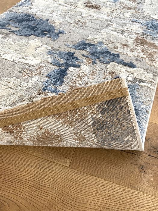 Covor in stare foarte buna