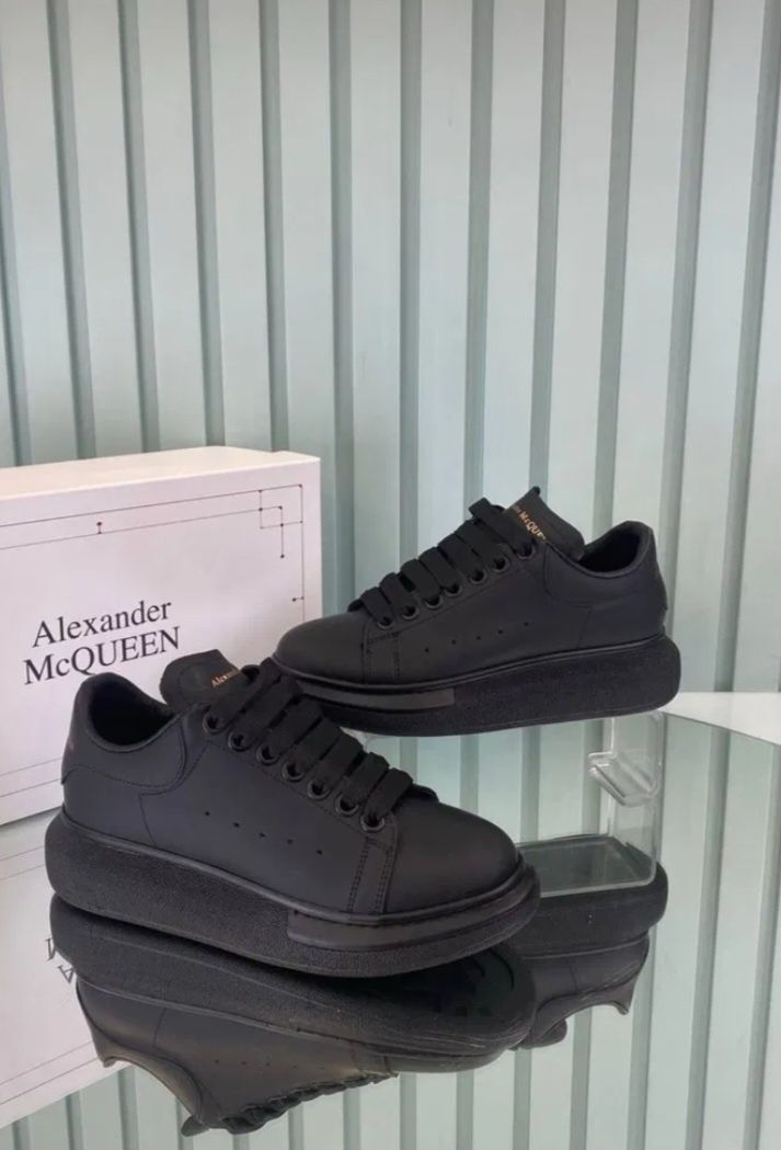 Alexander Mcqueen