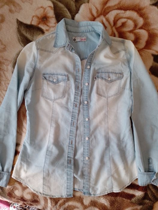 Джинсовая рубашка