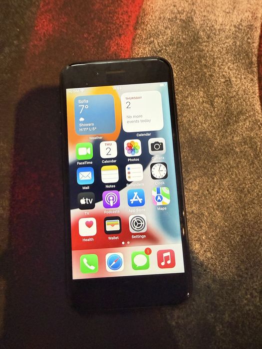 Iphone 7 32гб със забележки!