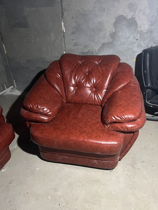 Диван с креслой в отличном состоянии