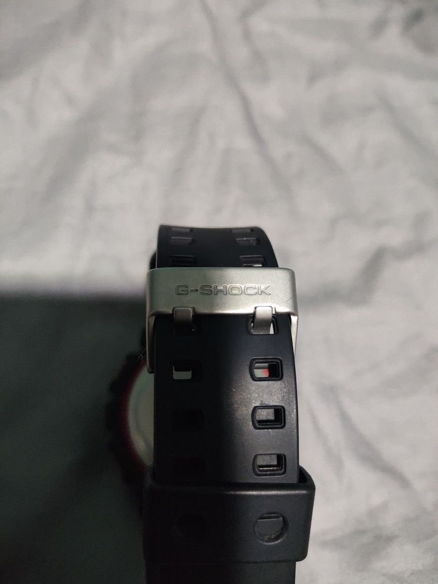 Vând casio G-Shock Ga-100