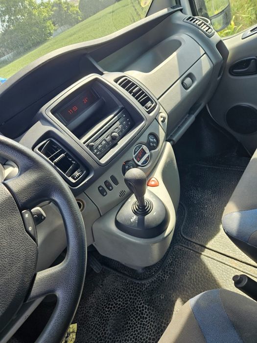 Renault trafic.