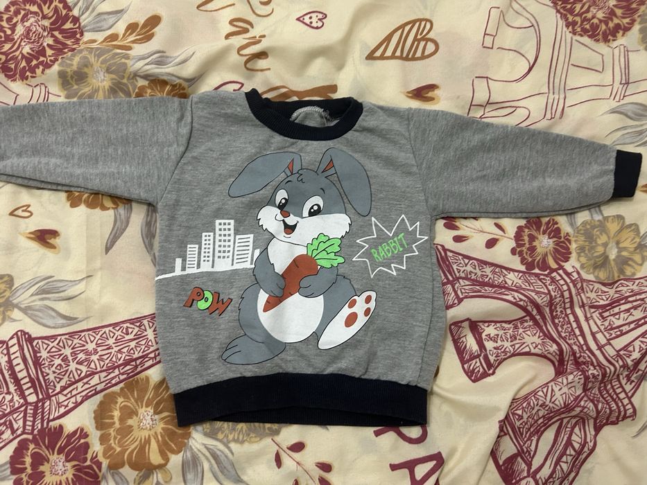 Продавам дрехи 86размер за момче