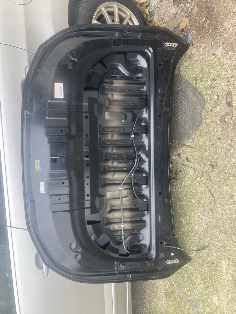 Toyota Rav 4 XA50 2.5i Hybrid 2020 година Преден Капак