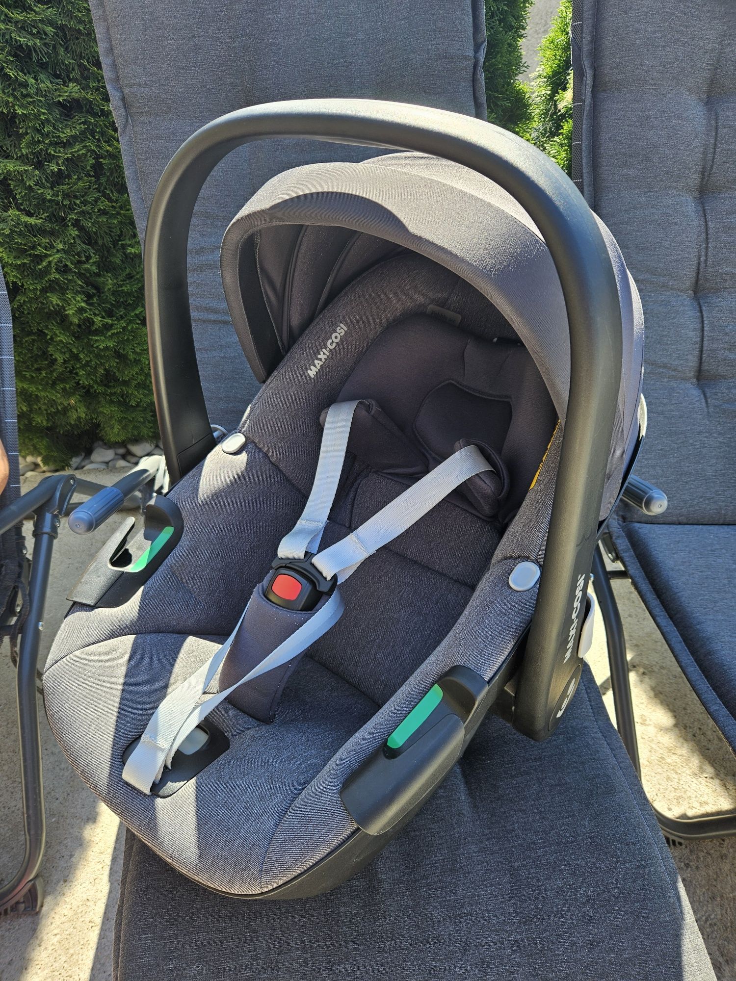 Бебешки кош Maxi-Cosi - Pebble 360, i-Size, 40-87 cm, Essential Gr