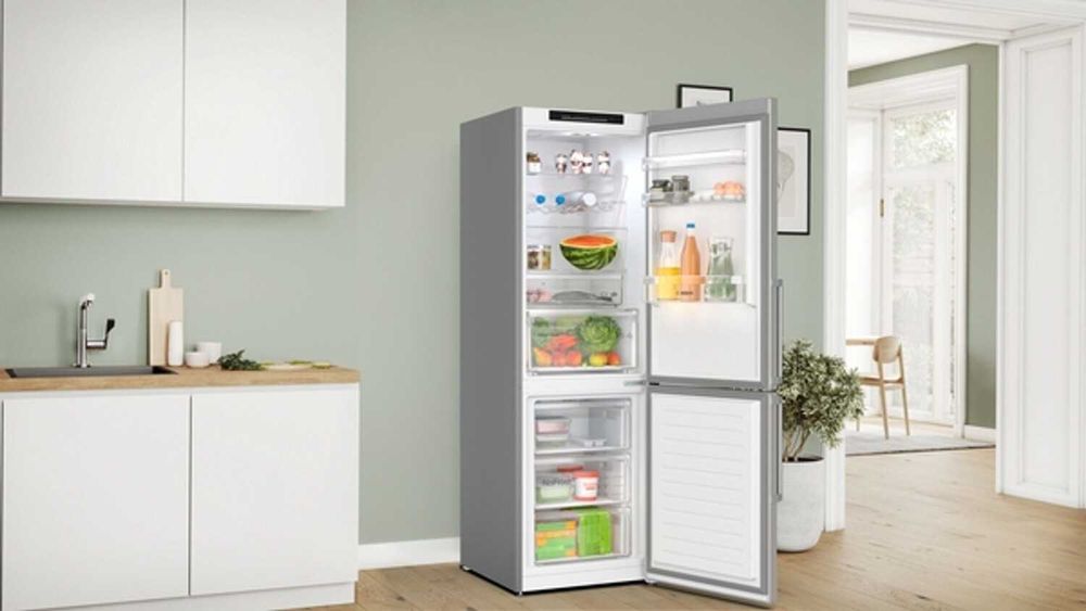 Хладилник с фризер BOSCH KGN36VIBT 186см.