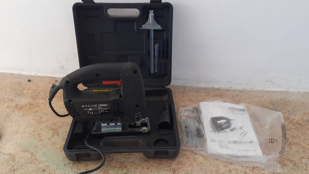 Прободен трион с лазер Budget BSS800