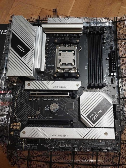 AMD Ryzen 5 7600X + MSI Pro B650-A Wi-Fi