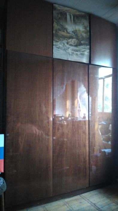 Огромный 3х створчатый шифоньер с антресолью до потолка. Продажа/Обмен