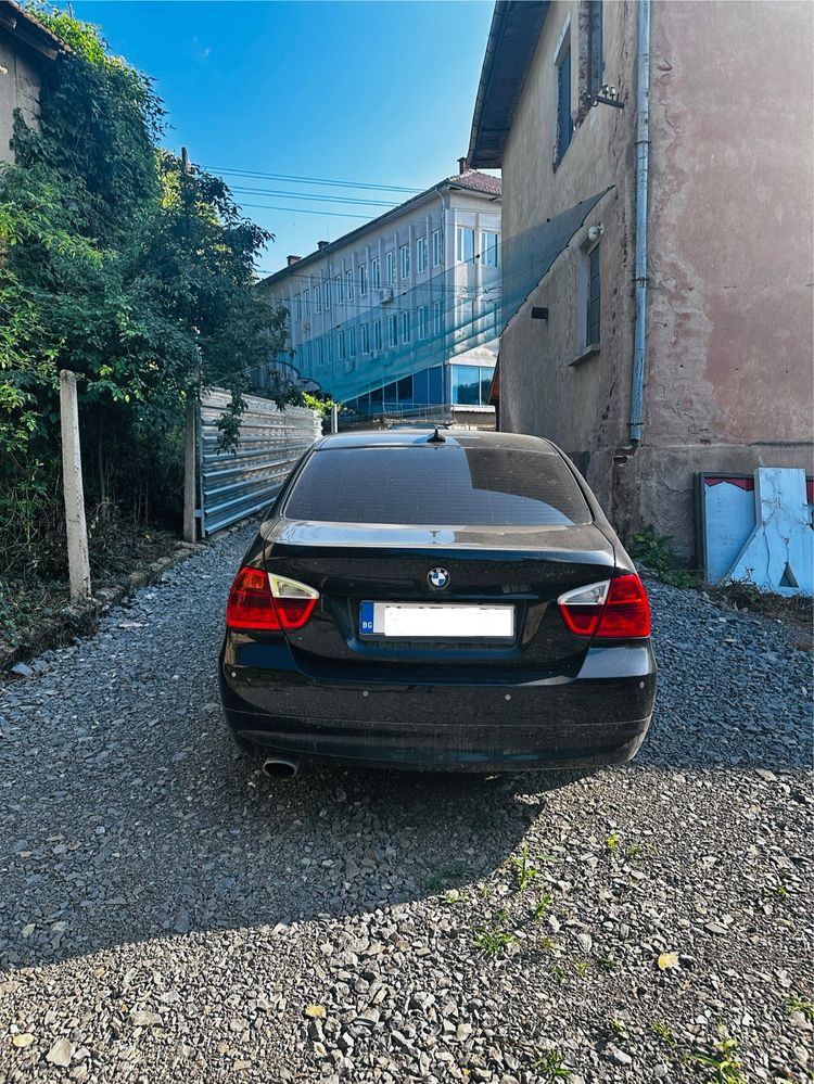 Продавам BMW 318, 2007 година