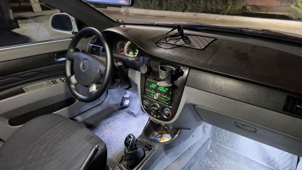 Продам свой автомобиль Lacetti ОПТРА 2008 года выпуска