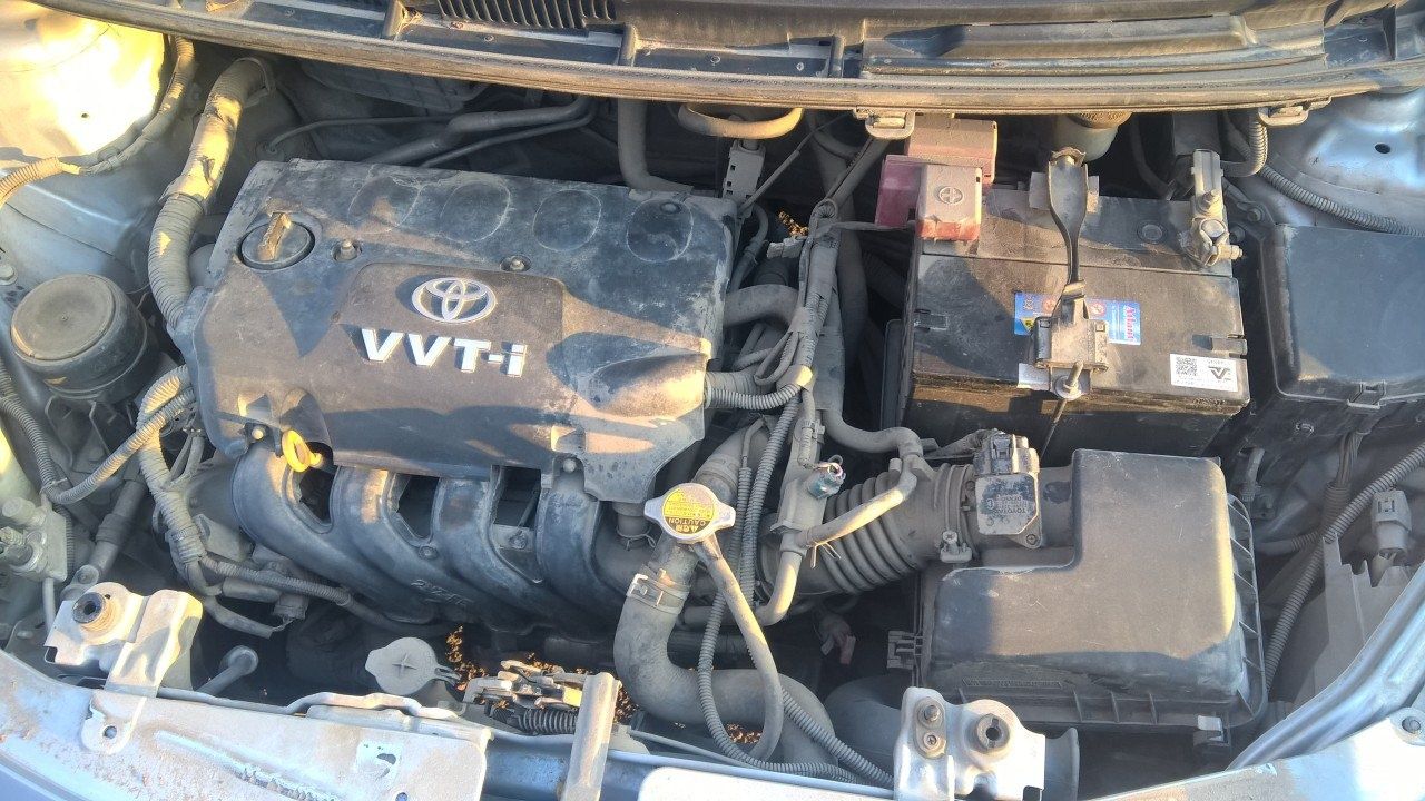 Toyota YARIS  Тойота ЯРИС