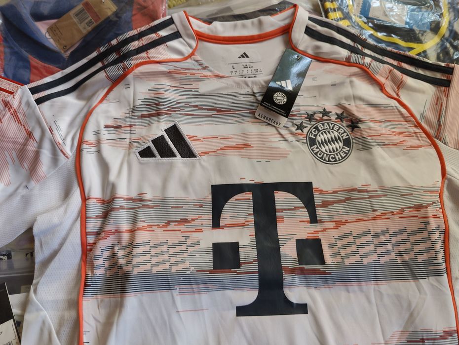 Футболни тениски Bayern Munchen 2025/2026 Thomas Muller принт 2025/26