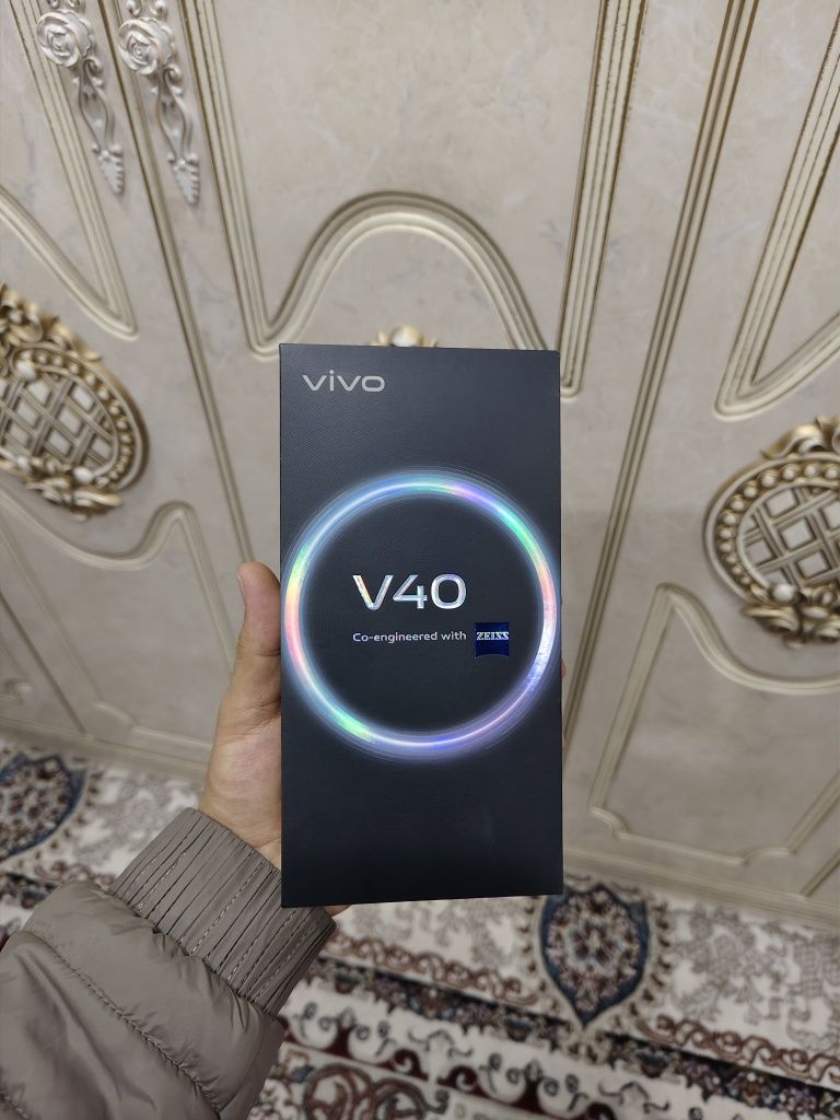 SROCHNO‼️Vivo v 40 zeiss