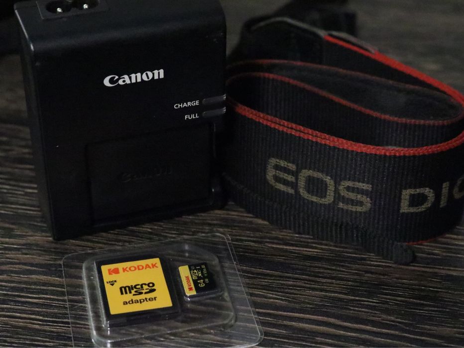 Canon EOS 1100d + Аксесоари