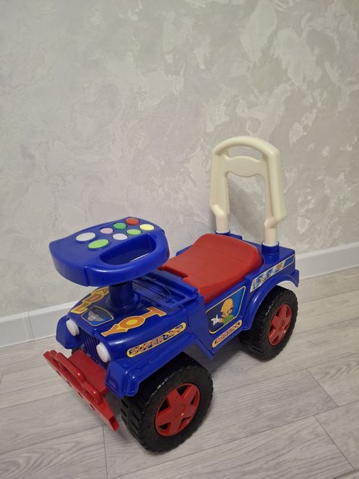 Продам детскую машину б/у