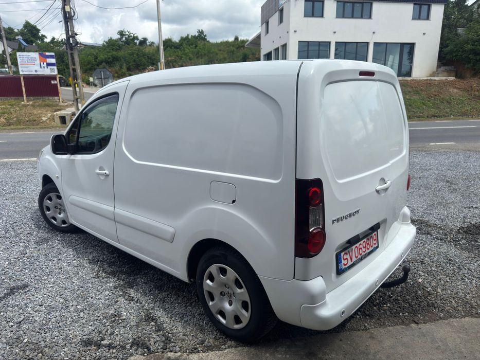 Peugeot Partner 1.6 HDi an 2015, Cutie automata, Navigatie, Diesel