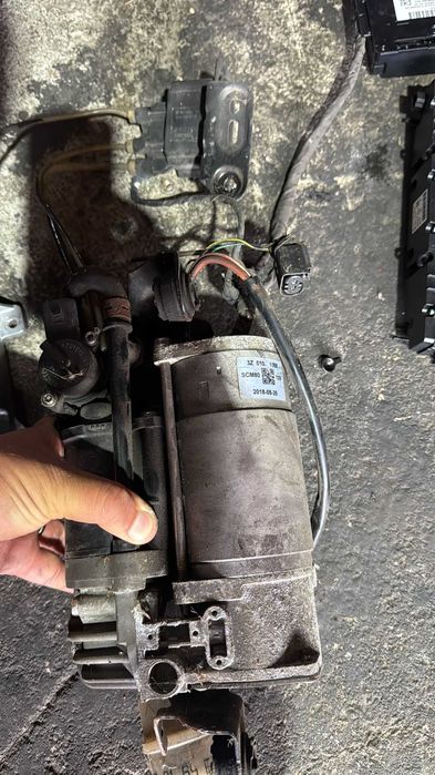 Compresor perne aer suspensie Mercedes E-Class W212