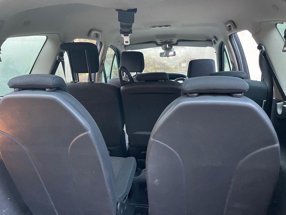 Vând Renault Scenic 7 locuri, 2007, diesel 1.5.