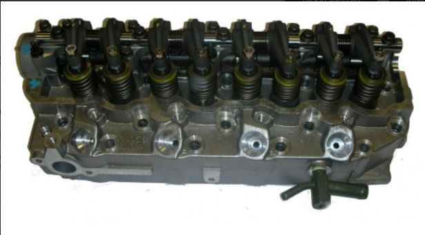 CHIULASA CU AX CAME SUPAPE SET GARNITURI SI SET SURUBURI PAJERO L 200 GALOPER H1 2.5 D