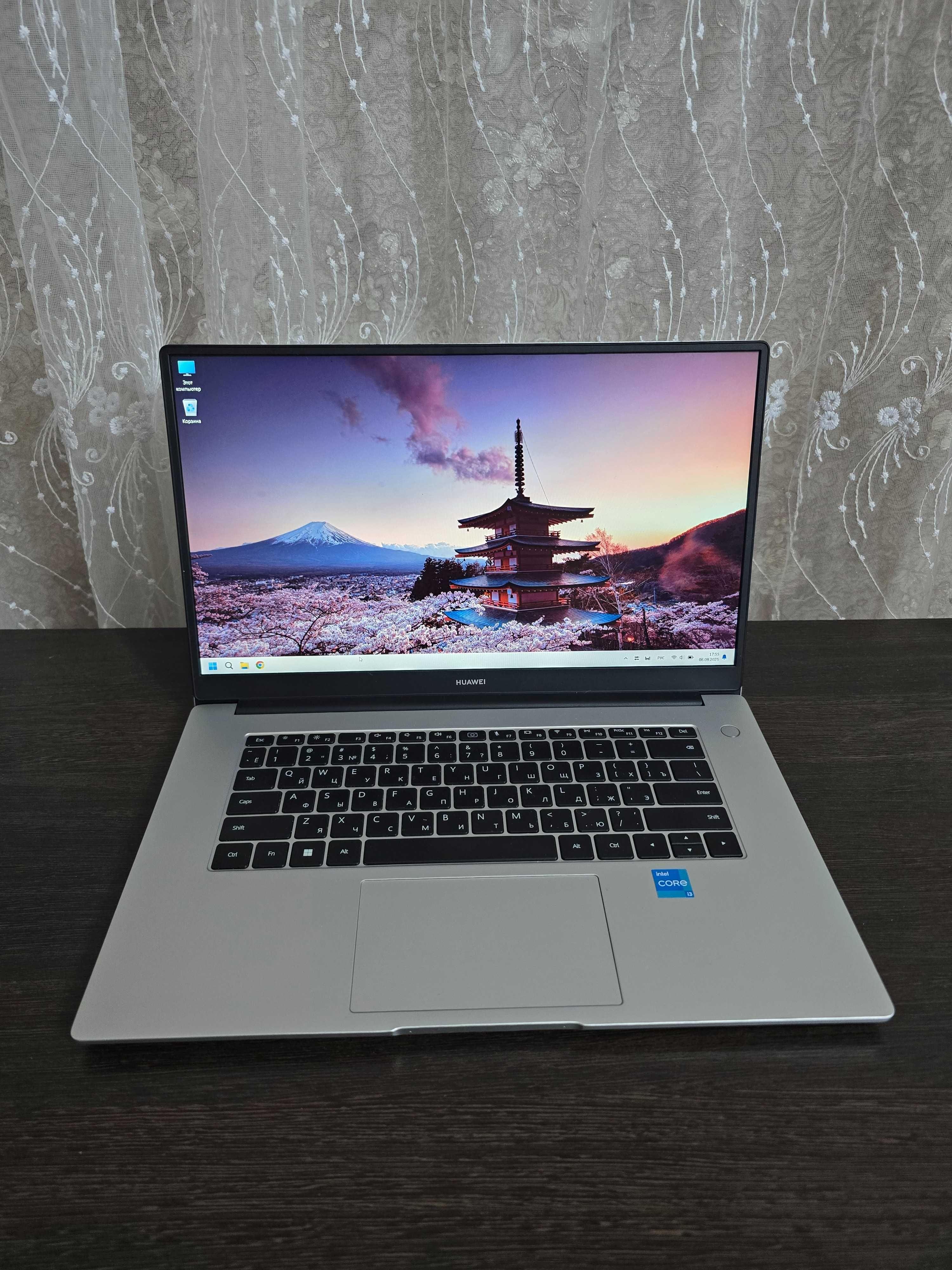 Huawei MateBook D15 (2022г) ноутбук в отличном состоянии i3-11 Gen