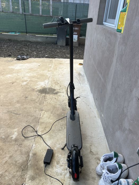 Vand trotineta electrica