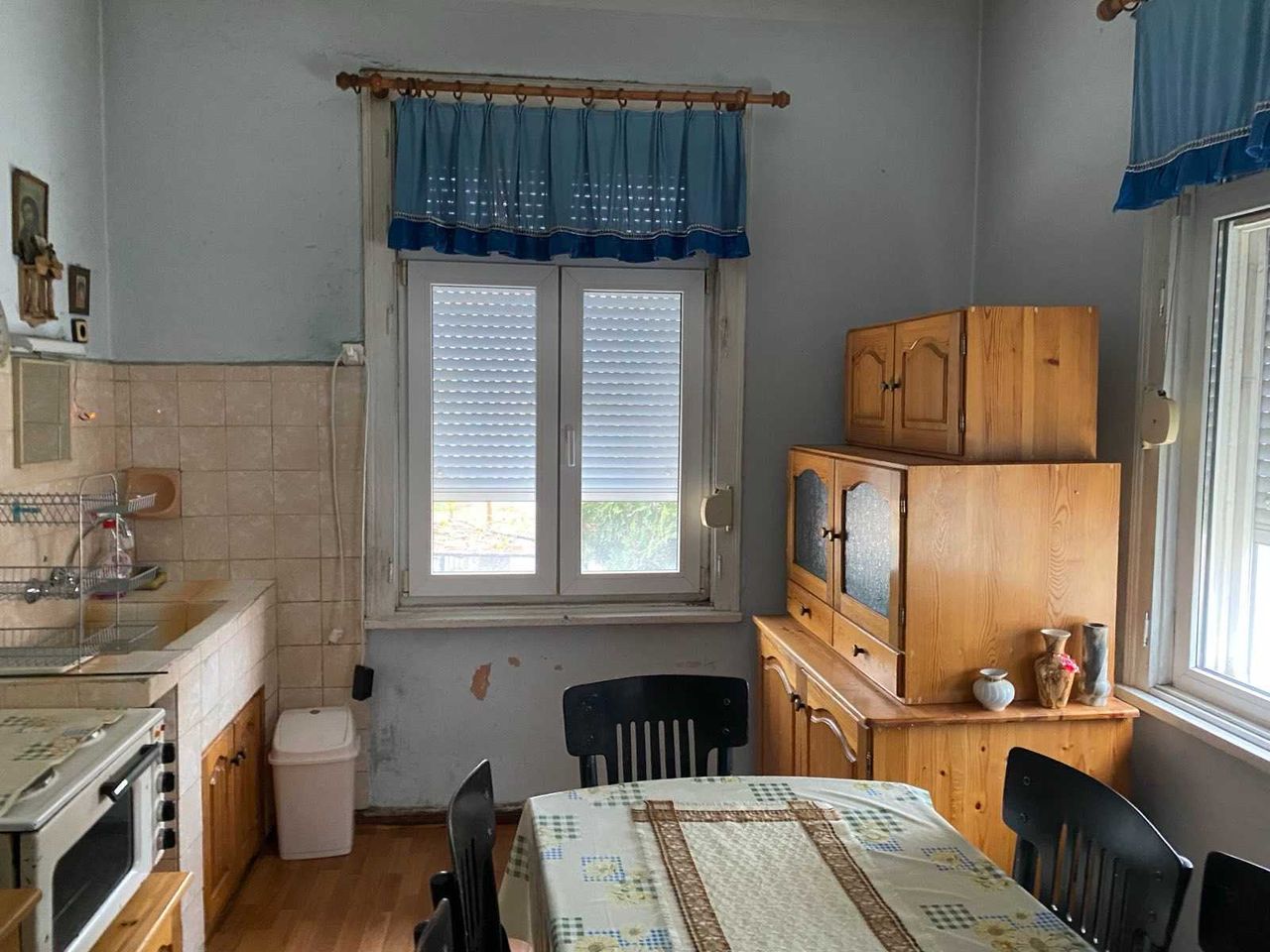 Продава се Къща в Карлово - 292 кв.м за 682 €/кв.м - Снимка #15