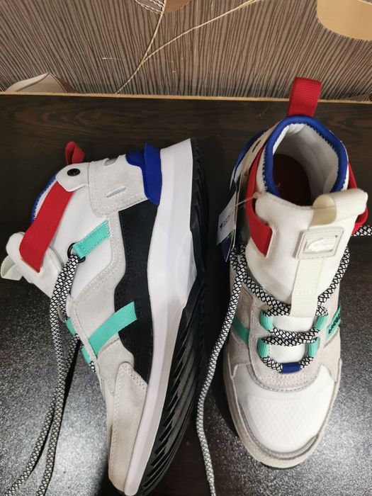 Нови обувки Lacoste