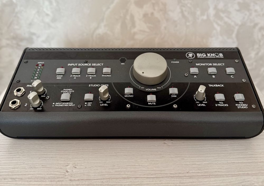 Mackie Big Knob Studio