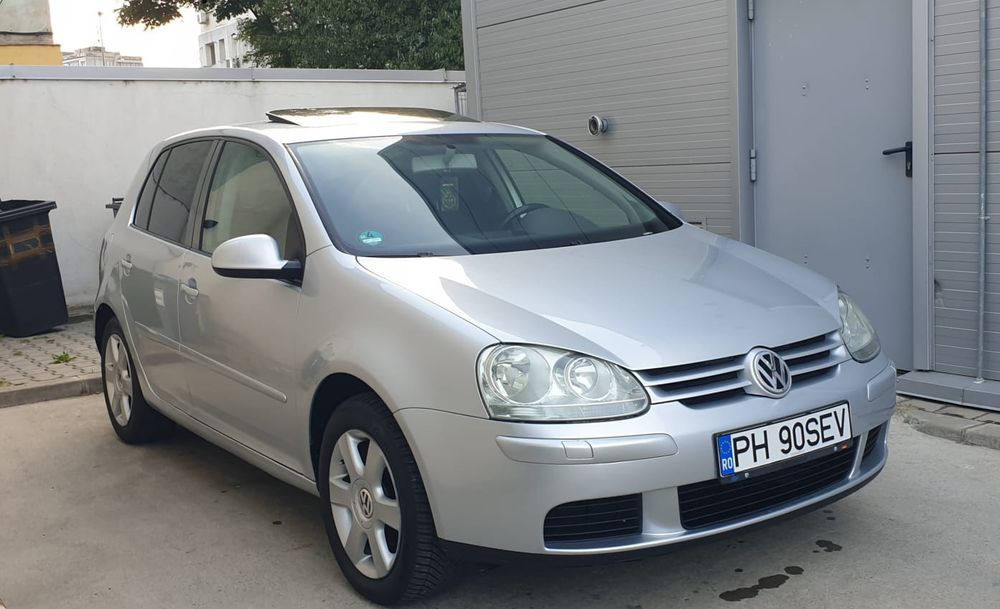 Vw Golf 5 ' 1.6mpi Navigație ' Fara Rugina sau Probleme ' Proprietar