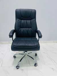 Офисное кресло для руководителя и персонала модель S42