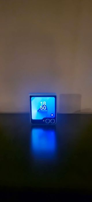 Samsung Galaxy Z 6 Flip.