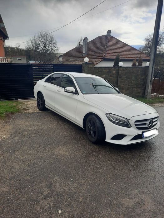 Mercedes Benz C clas 2020, diesel  / FULL LED