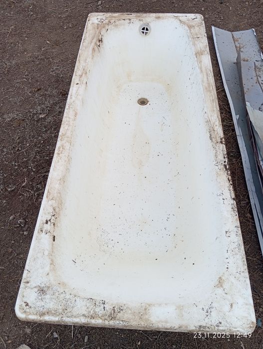 Продам ванну чугунную б/у, состояние хорошее.