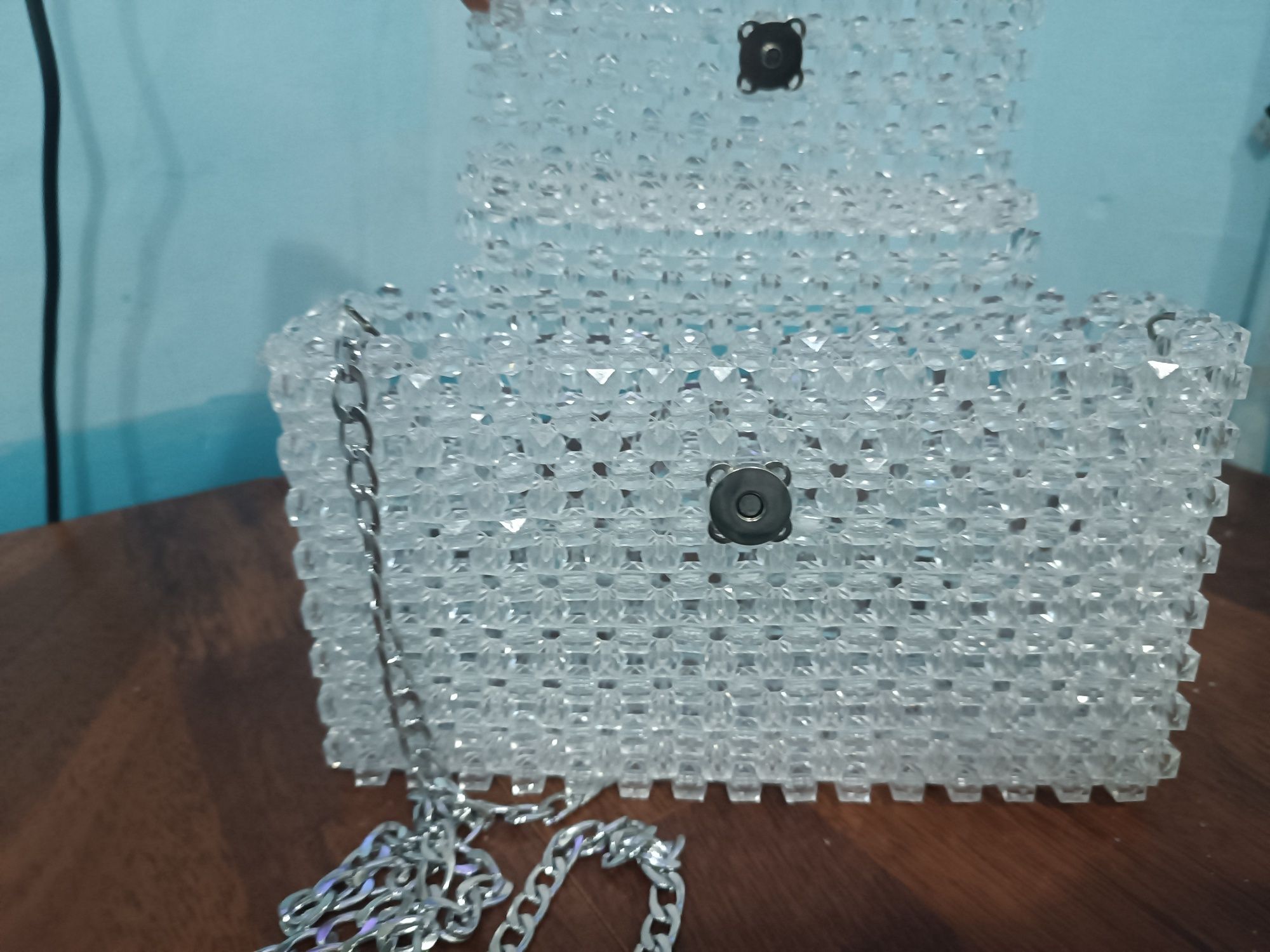 Продаю сумку из бисера.