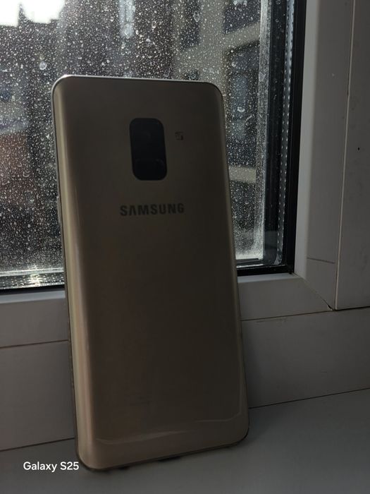 Samsung A8 2018 Г. Астана