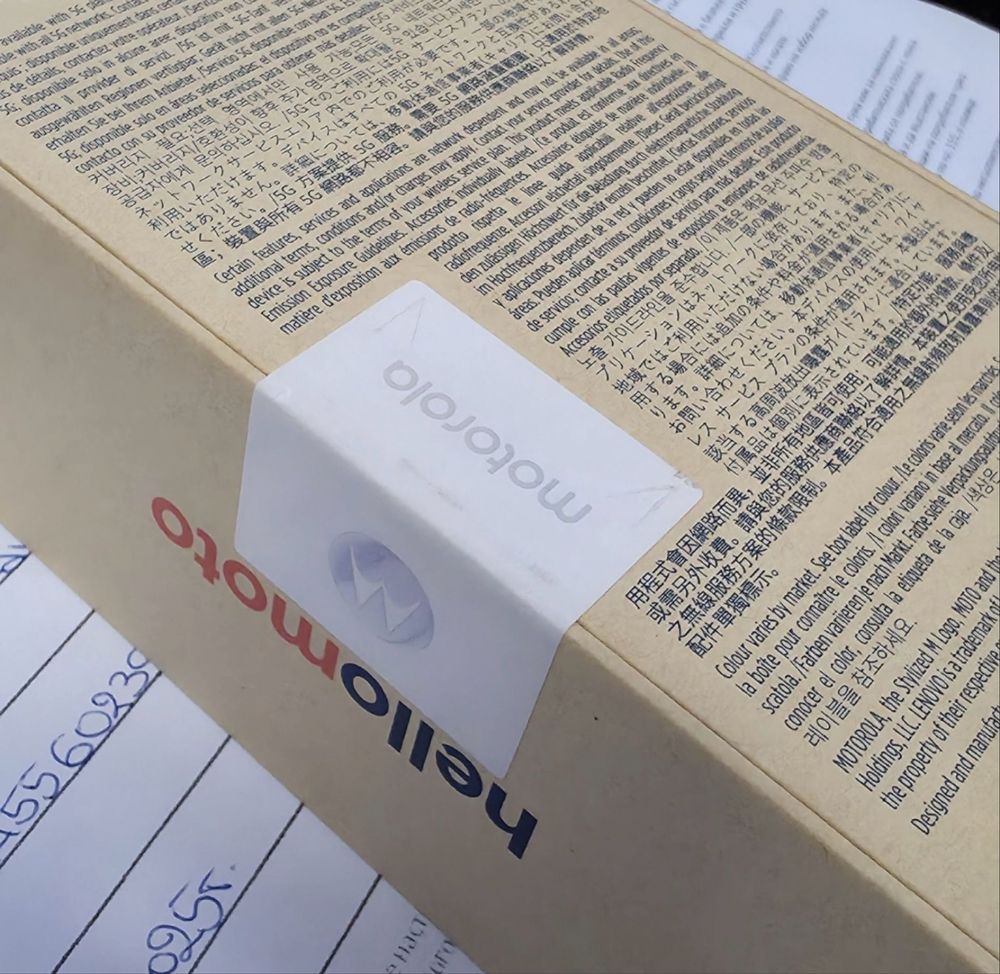 ЗАПЕЧАТАН 512GB Motorola EDGE 50 Pro Vivacom Гаранция 2027 Lavender