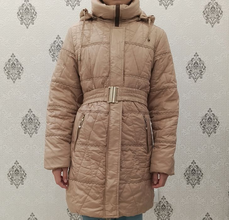 Зимняя куртка сатылады.